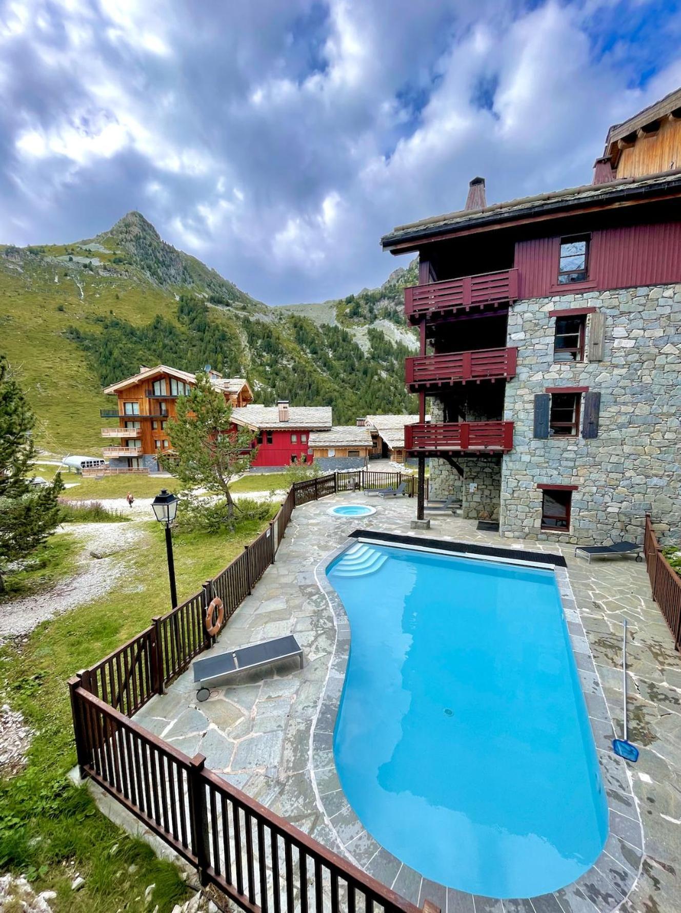 Arc 1950 - Appartement Moderne - Sauna Hammam Jacuzzi - 4 Personnes Les Arcs  Екстериор снимка